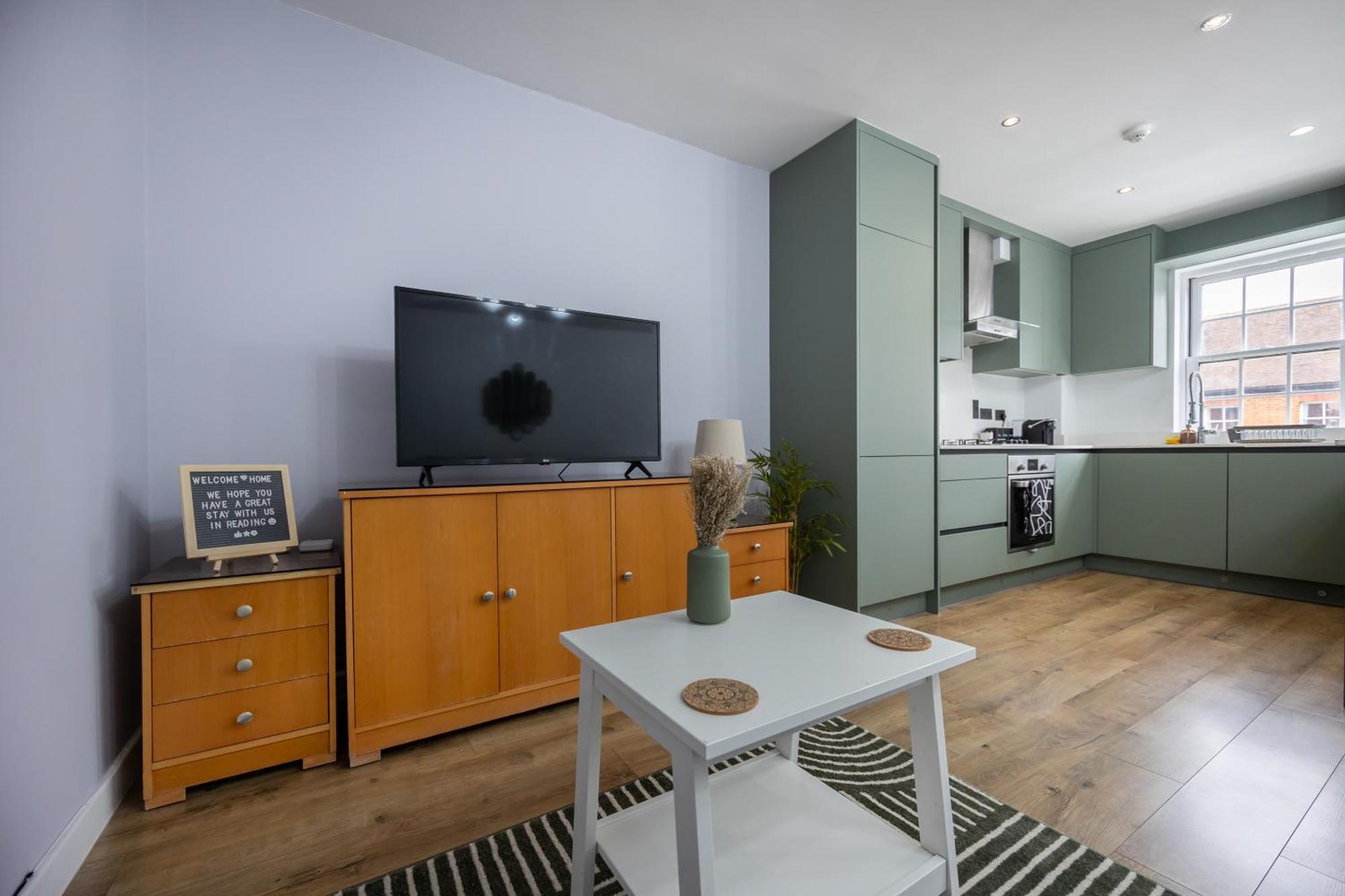 Апартаменты Stunning 3Br, Free Parking, Near Town Center, Long Term Discoun Ридинг Экстерьер фото