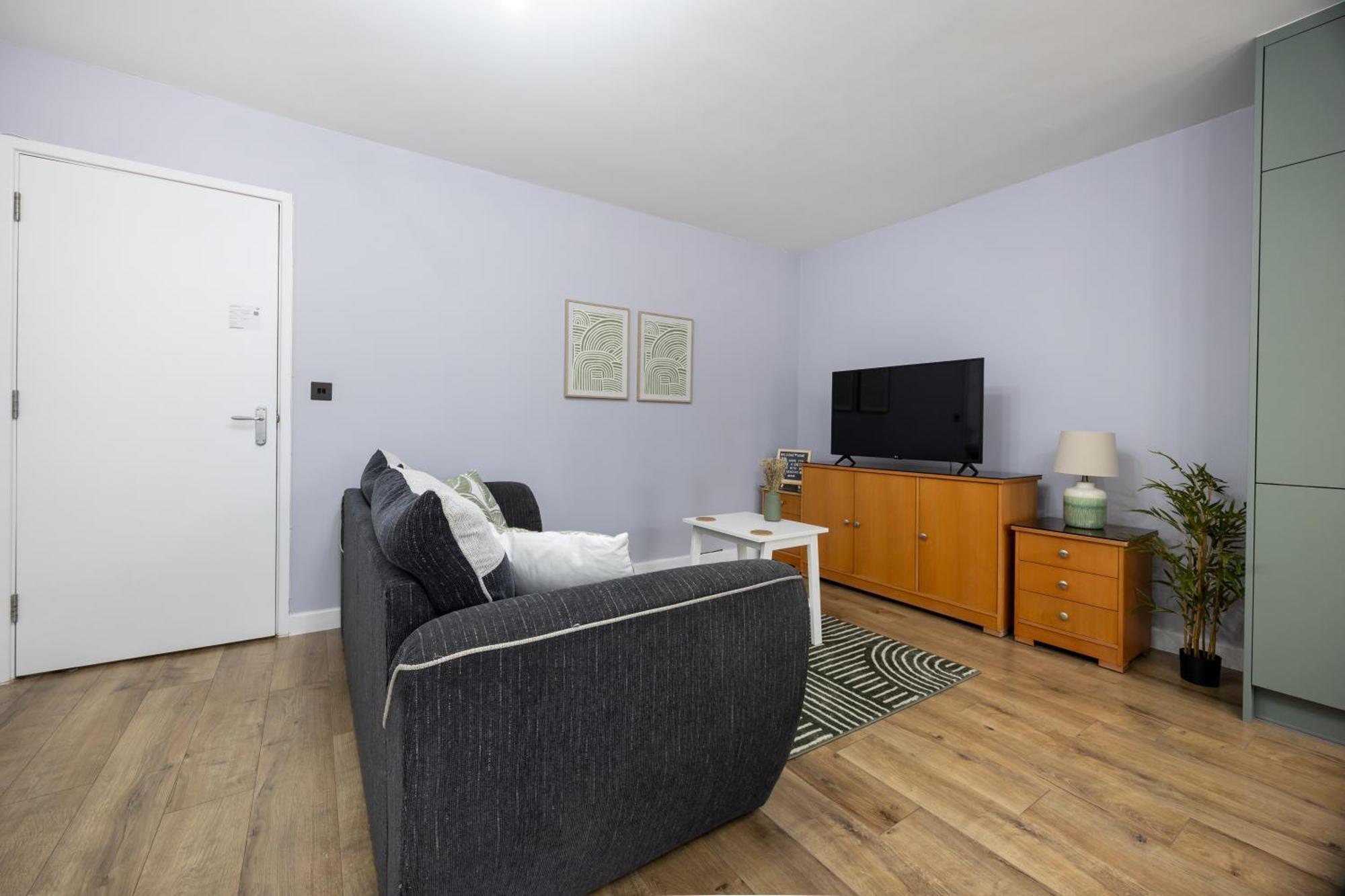 Апартаменты Stunning 3Br, Free Parking, Near Town Center, Long Term Discoun Ридинг Экстерьер фото