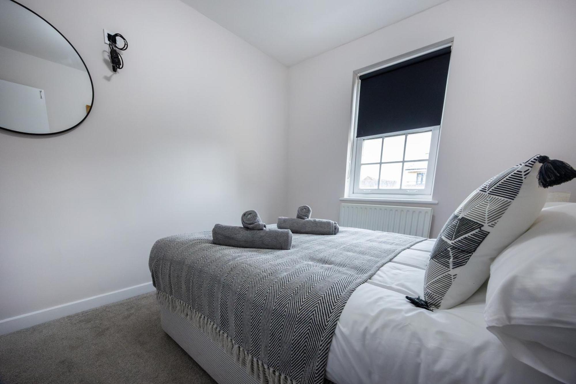 Апартаменты Stunning 3Br, Free Parking, Near Town Center, Long Term Discoun Ридинг Экстерьер фото