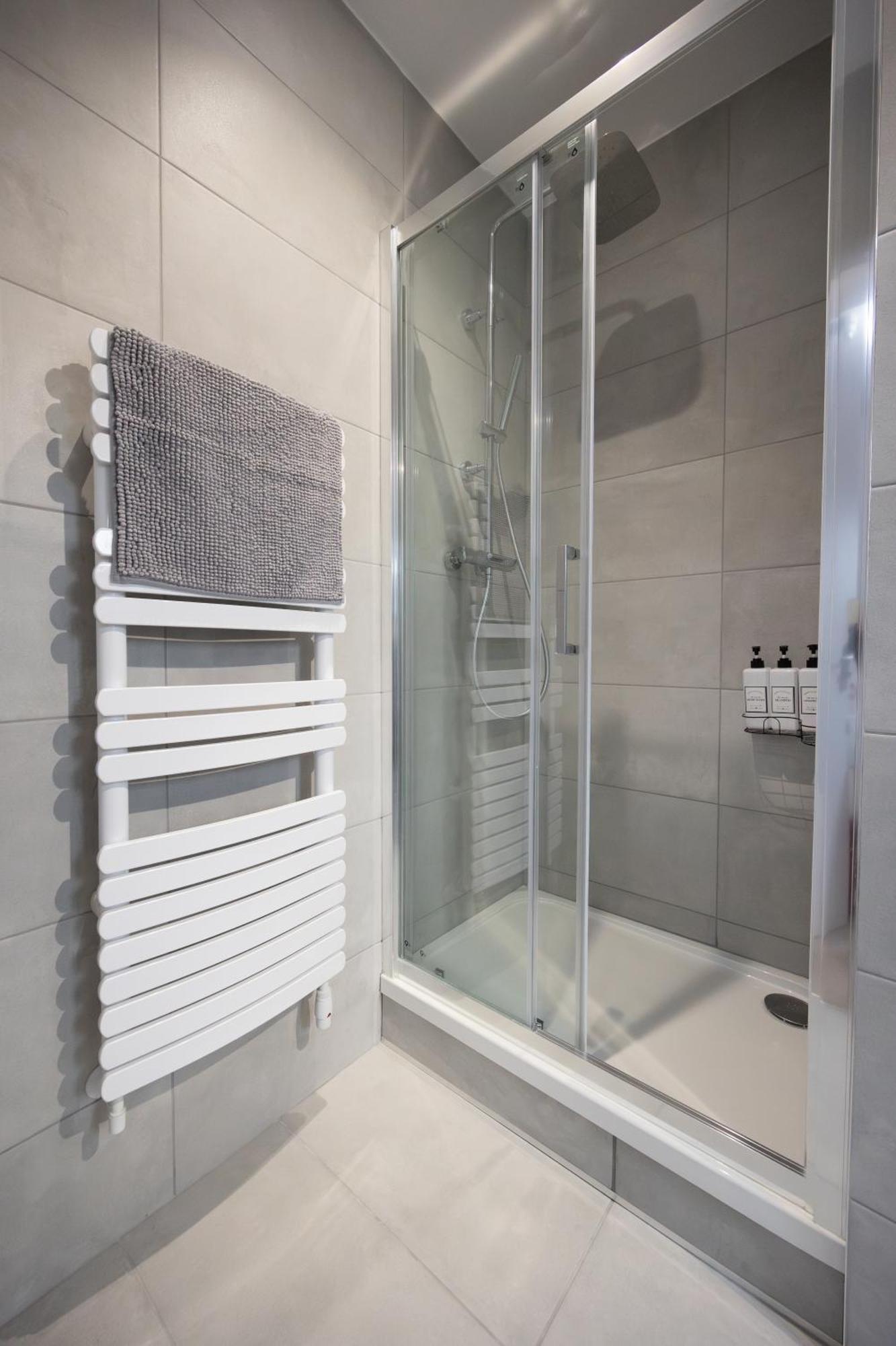 Апартаменты Stunning 3Br, Free Parking, Near Town Center, Long Term Discoun Ридинг Экстерьер фото
